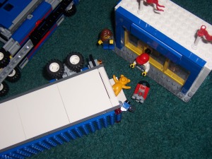 Lego City Toys R Us Truck & Shop 7848, With Original Lego Box &  Instructions.